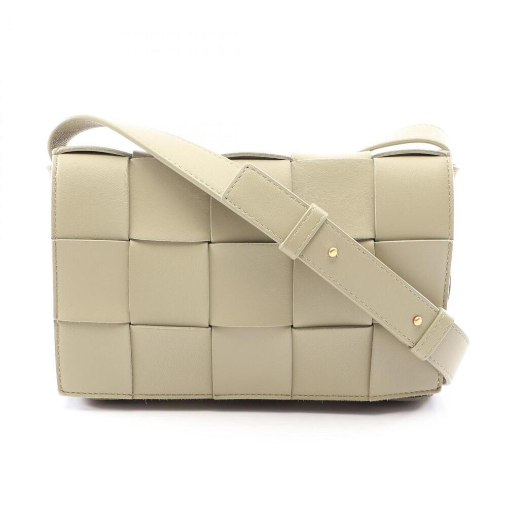 Bottega Veneta Cassette Maxi Intrecciato Shoulder Bag/Handbag, Leather, Women...